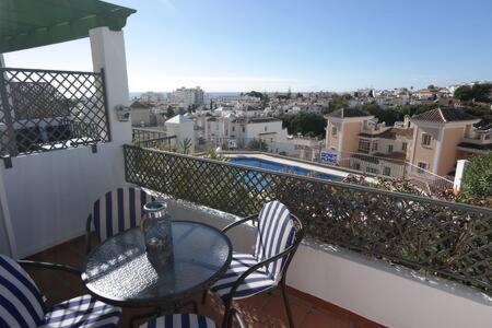 Amplio Apartamento Con Piscina Cerca De La Playa Nerja Dış mekan fotoğraf