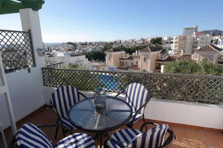 Amplio Apartamento Con Piscina Cerca De La Playa Nerja Dış mekan fotoğraf